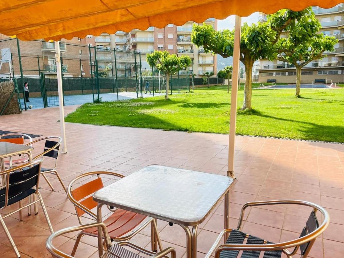 Ferienwohnung Reconnectar Malgrat De Mar Colom I Exterior foto