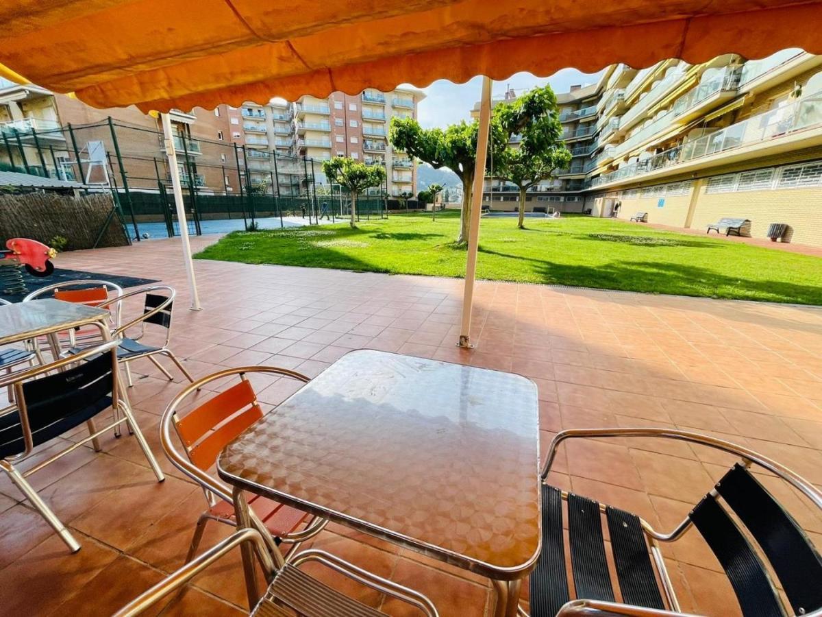 Ferienwohnung Reconnectar Malgrat De Mar Colom I Exterior foto